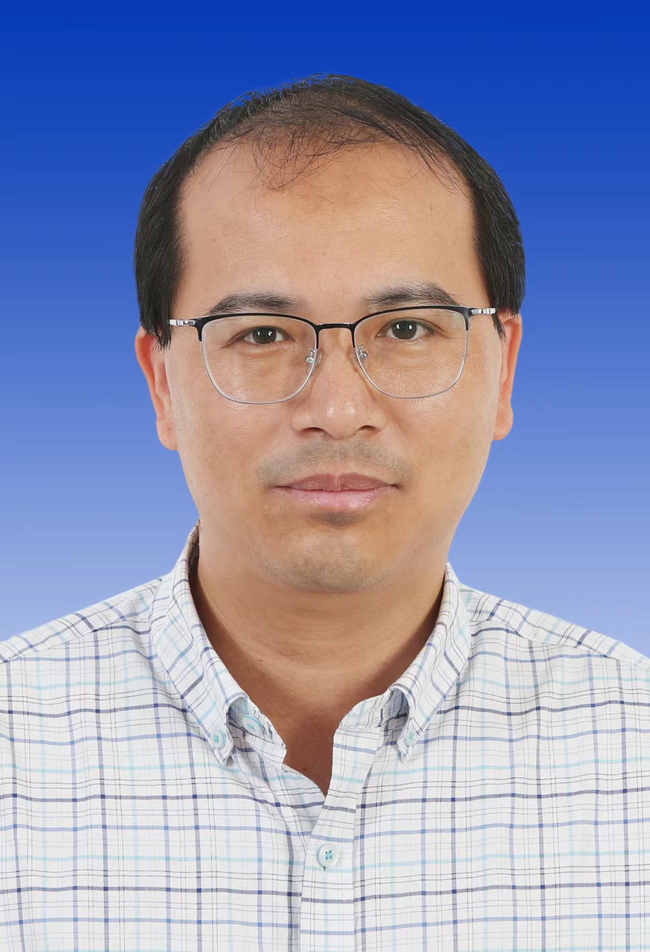 皇冠博彩
副局长蒋维潭